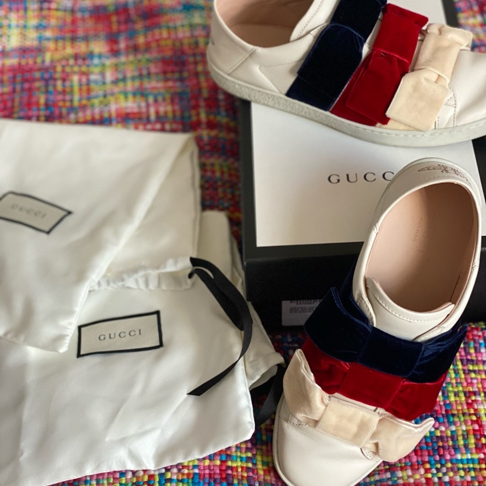 Gucci Ace Sneaker with Velvet Bows!  Good condition, gently used!
